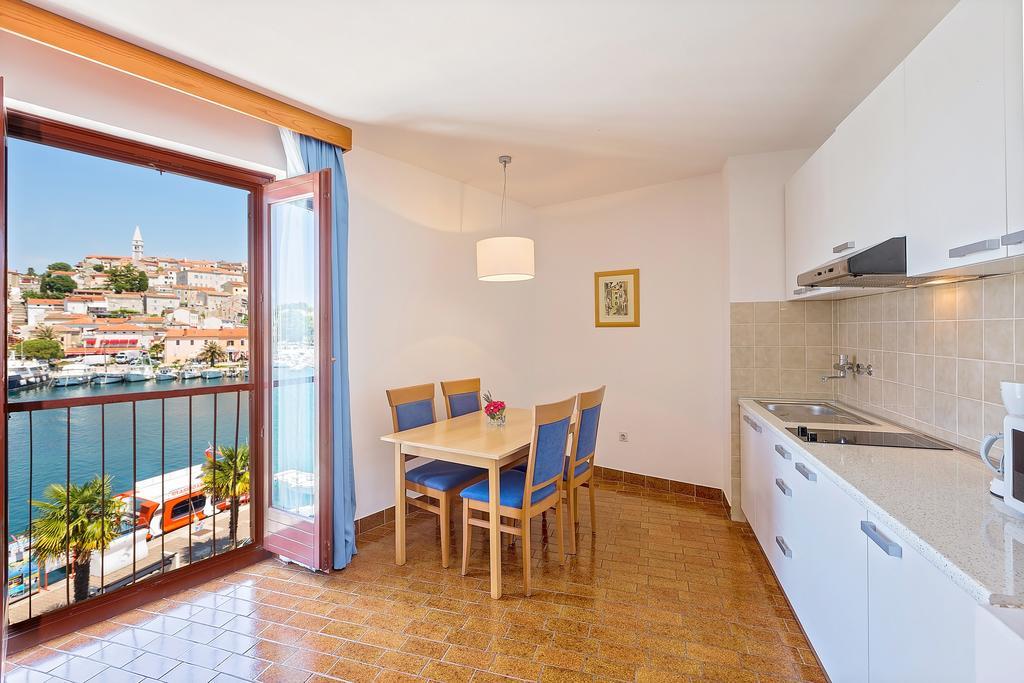 Maistra Select Riva Apartments 弗尔萨尔 外观 照片